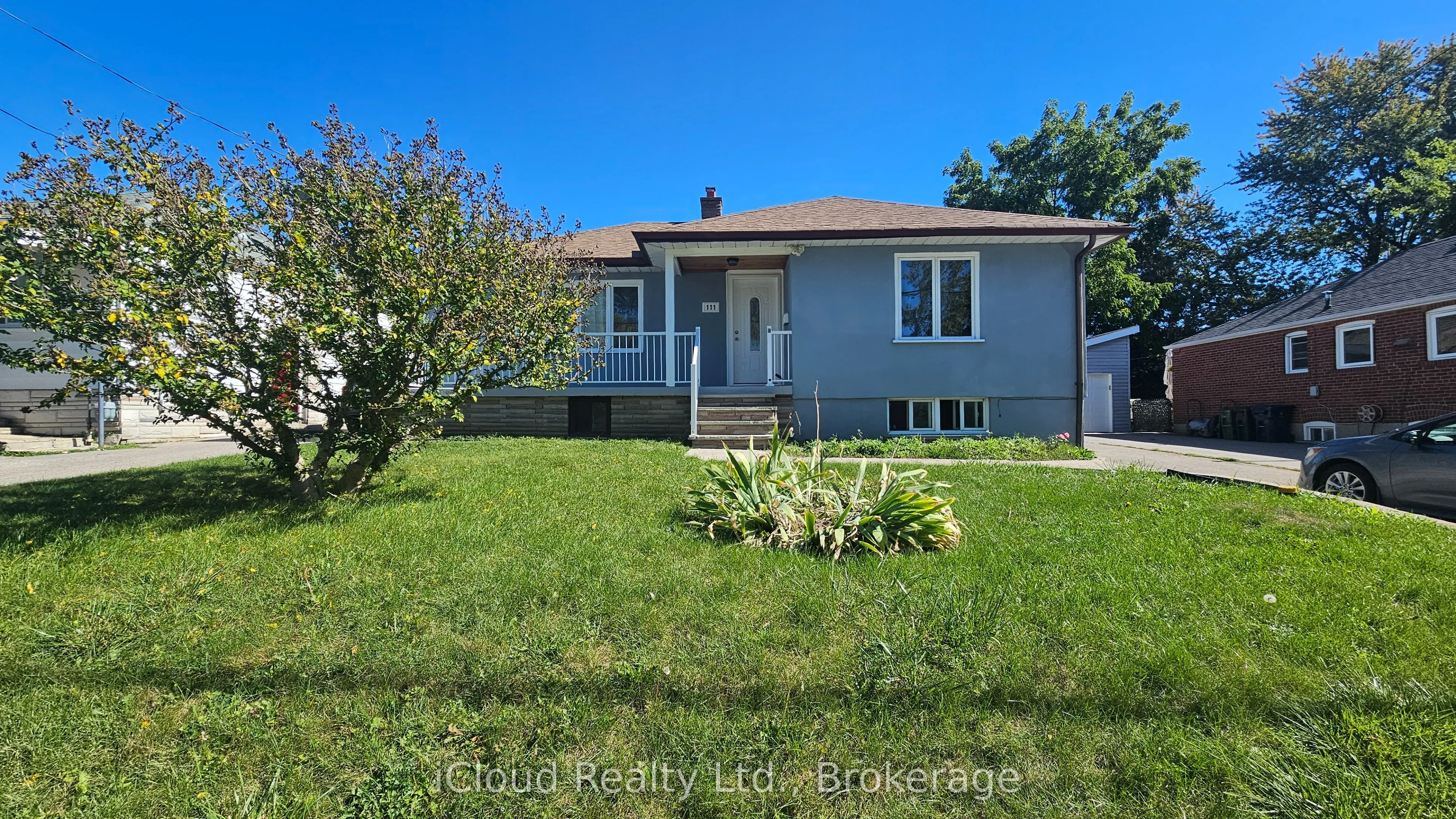 111 Bexhill Avenue, #Main