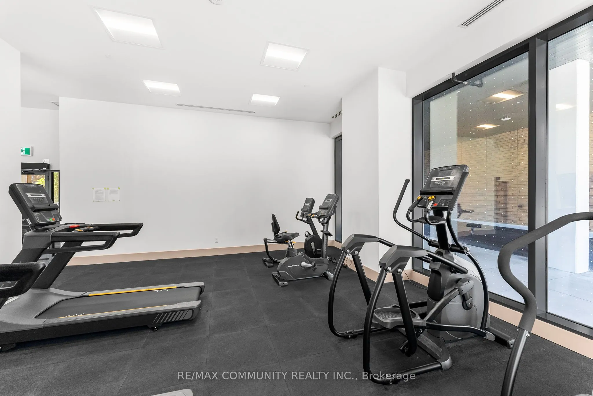 1350 Ellesmere Road, #206