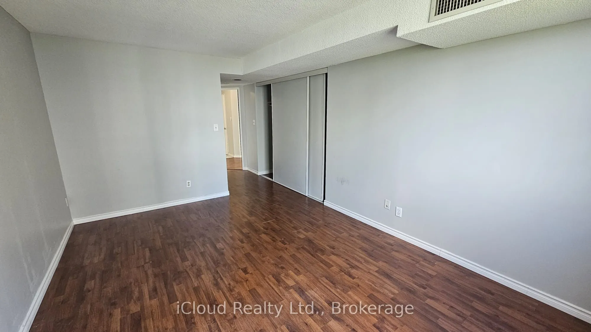 80 Alton Towers Circle, #604