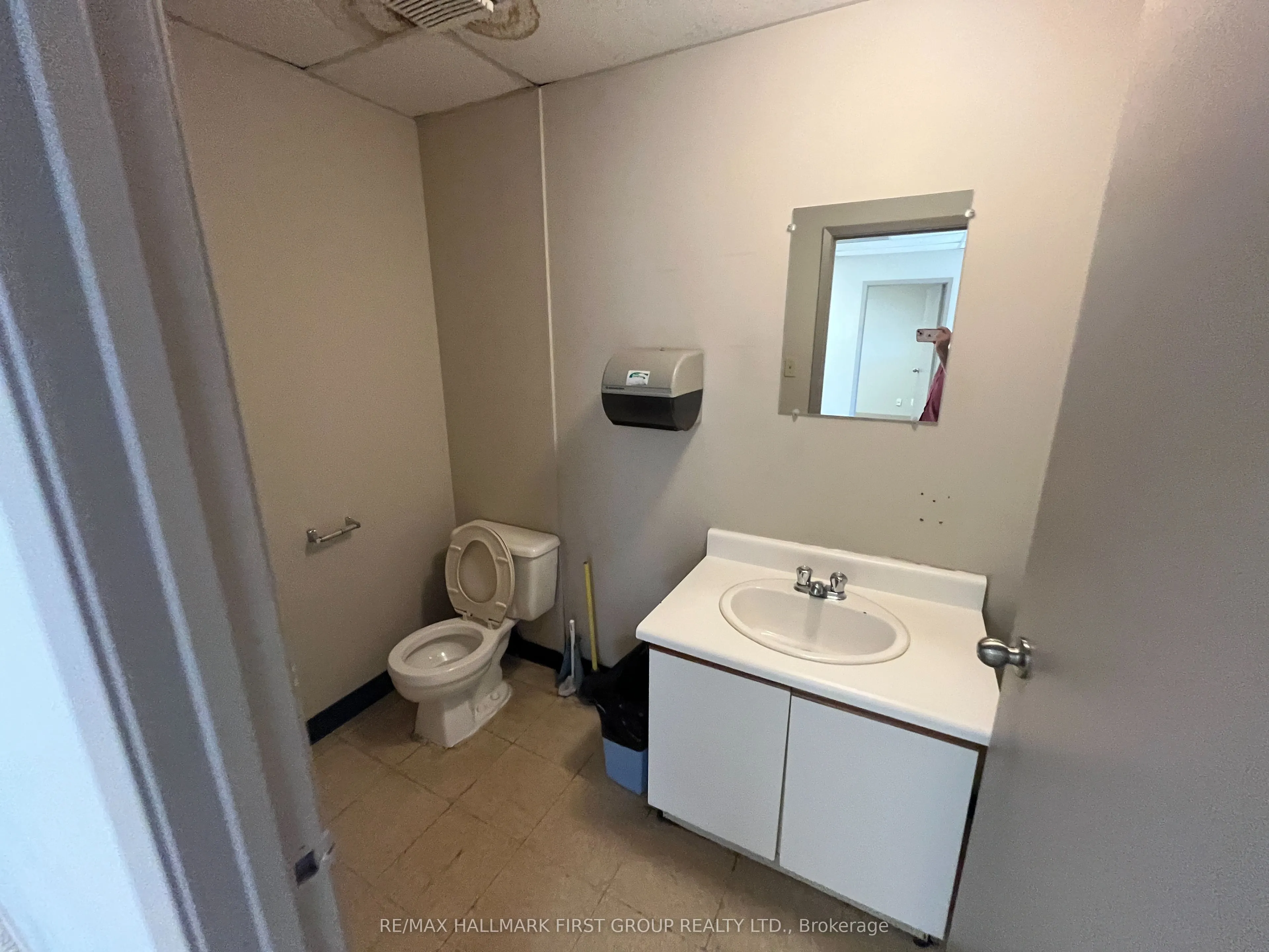 520 Westney Road S, #26