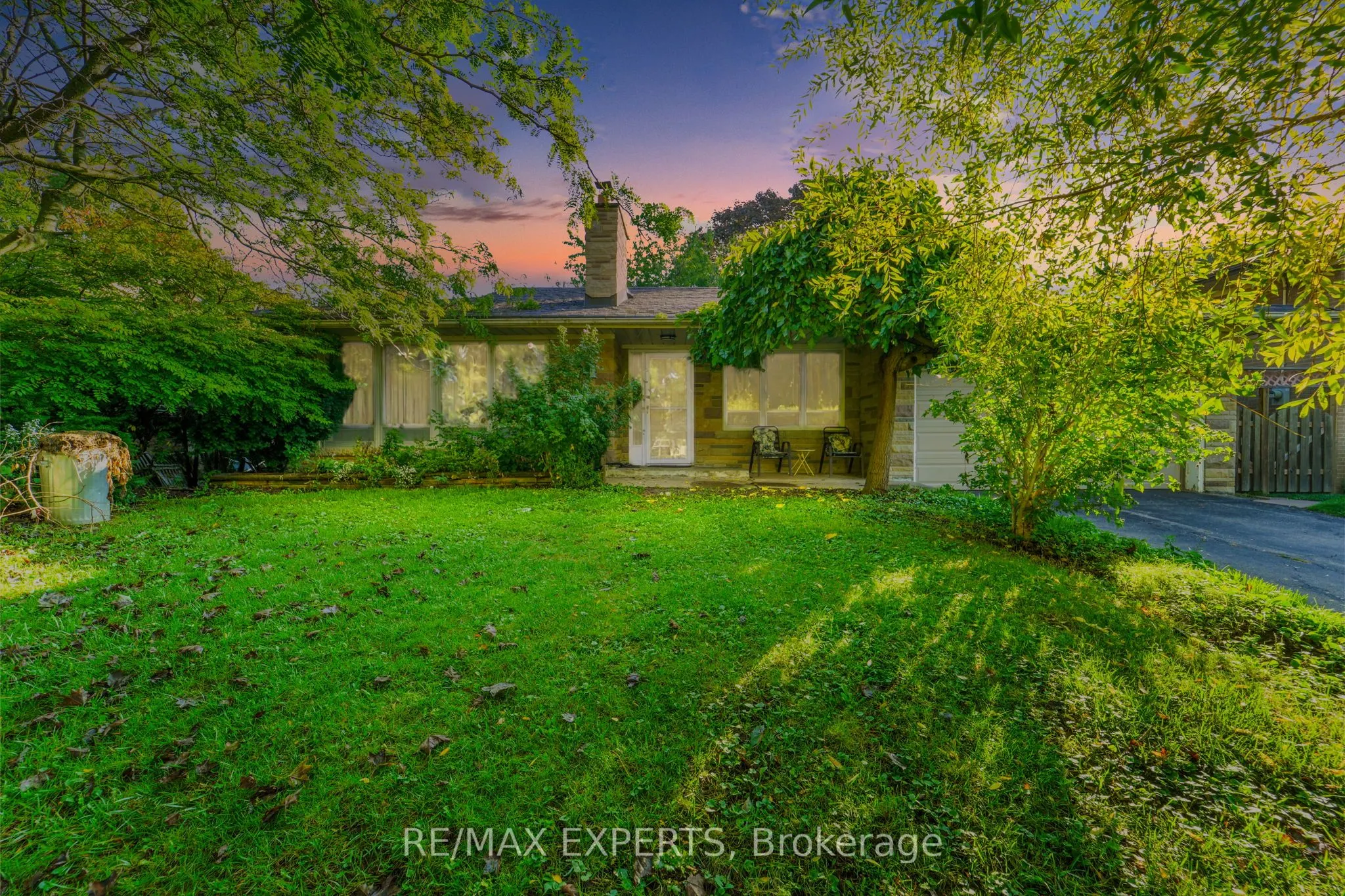 19 Duncombe Boulevard
