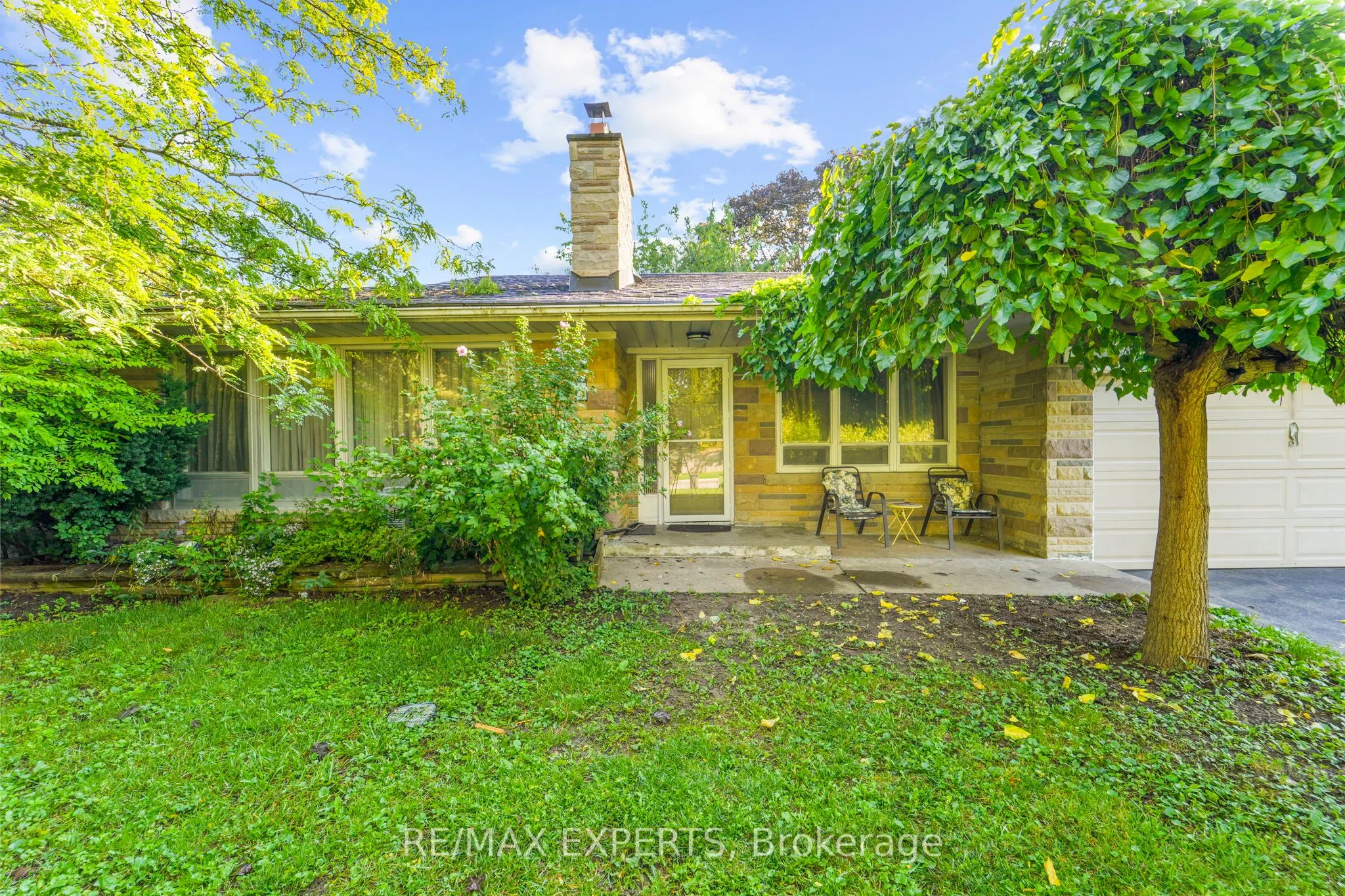 19 Duncombe Boulevard