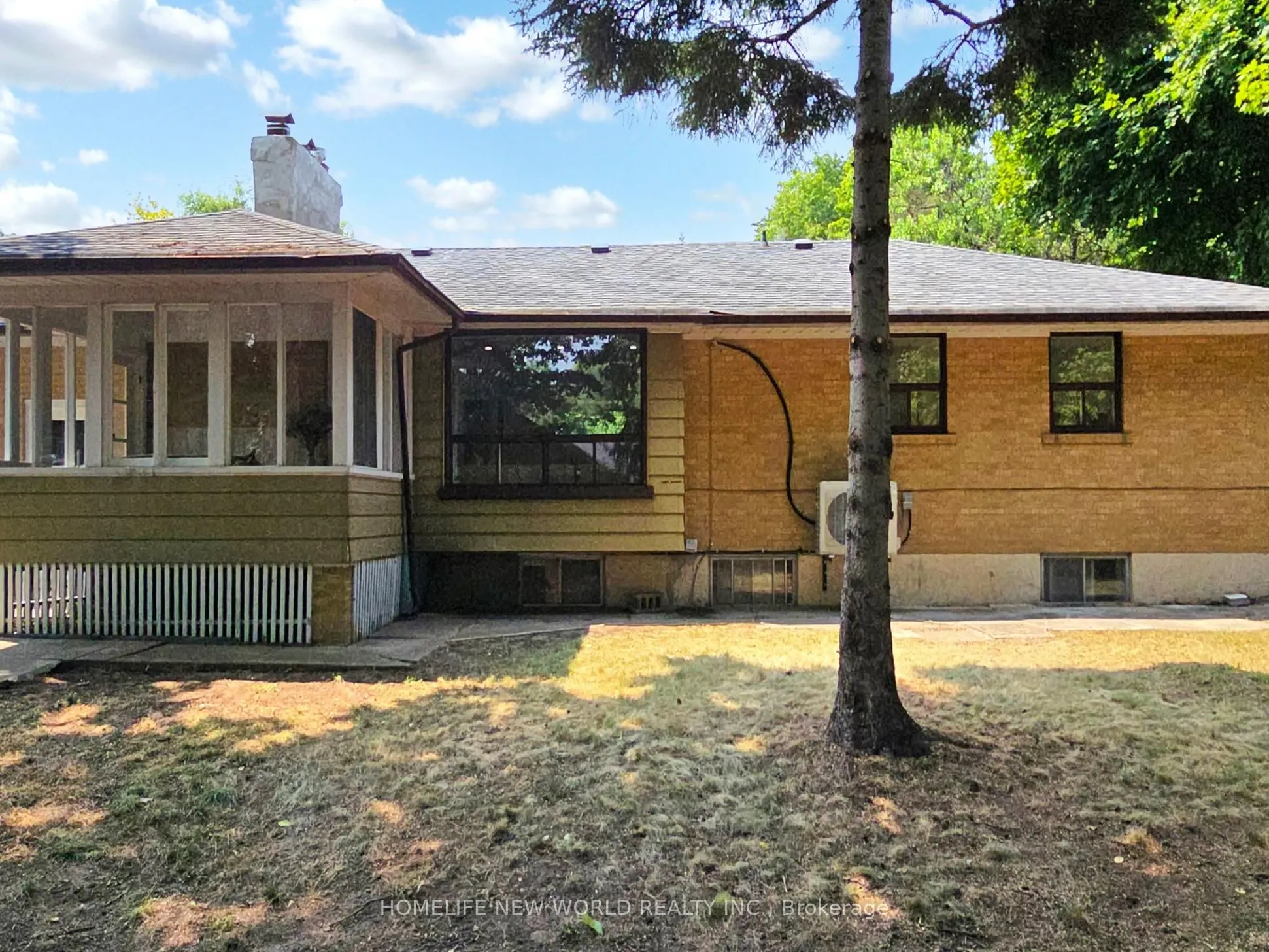 65 Donalda Crescent