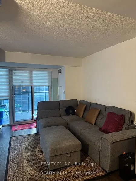 30 Meadowglen Place, #519