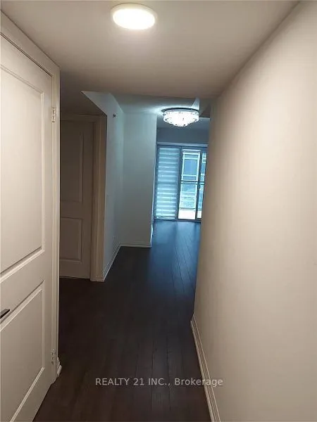 30 Meadowglen Place, #519