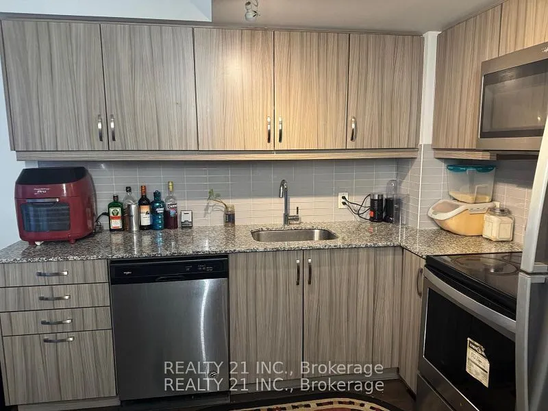 30 Meadowglen Place, #519