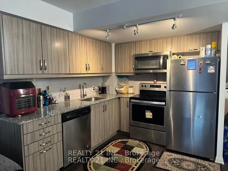 30 Meadowglen Place, #519