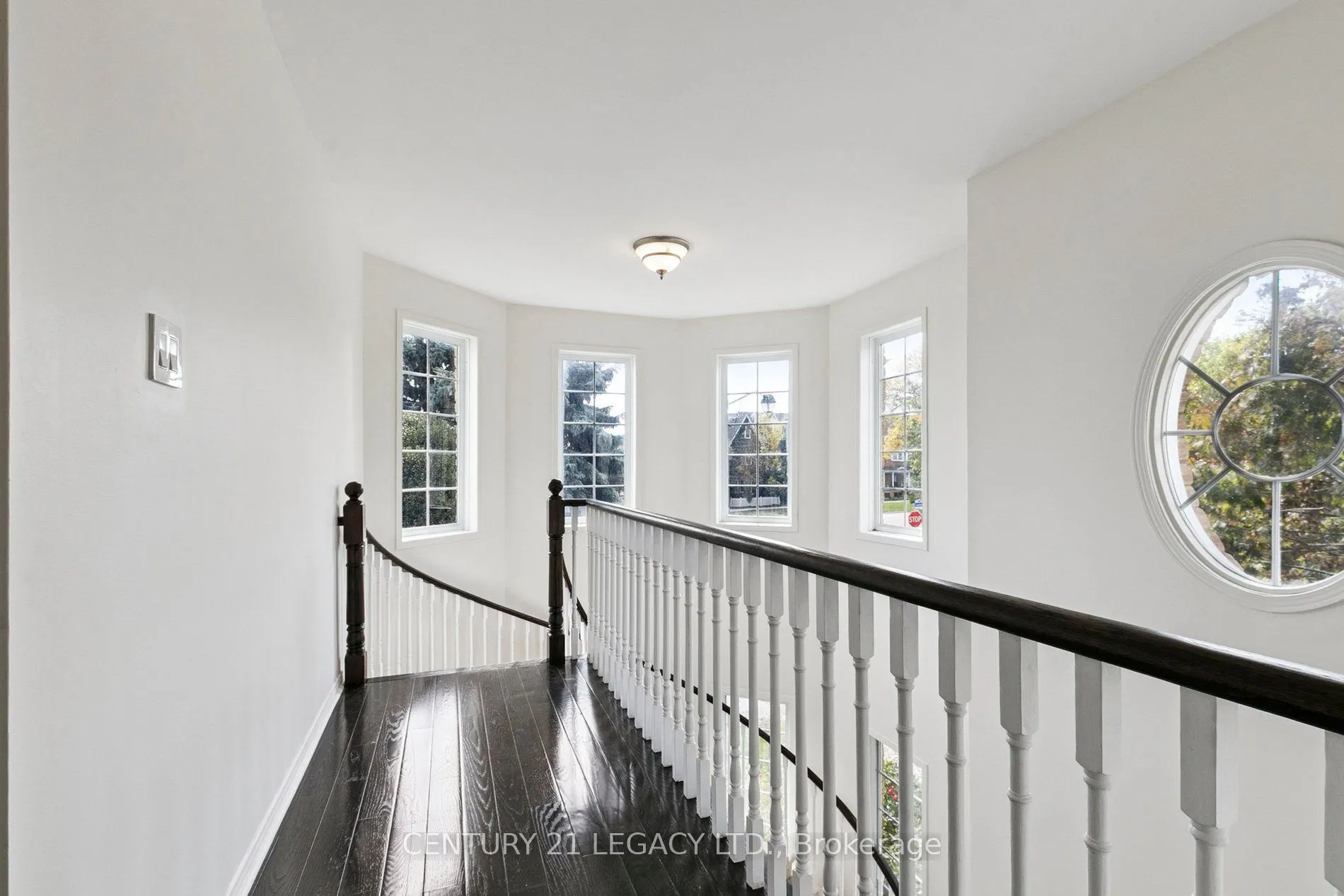 1 Brimforest Gate