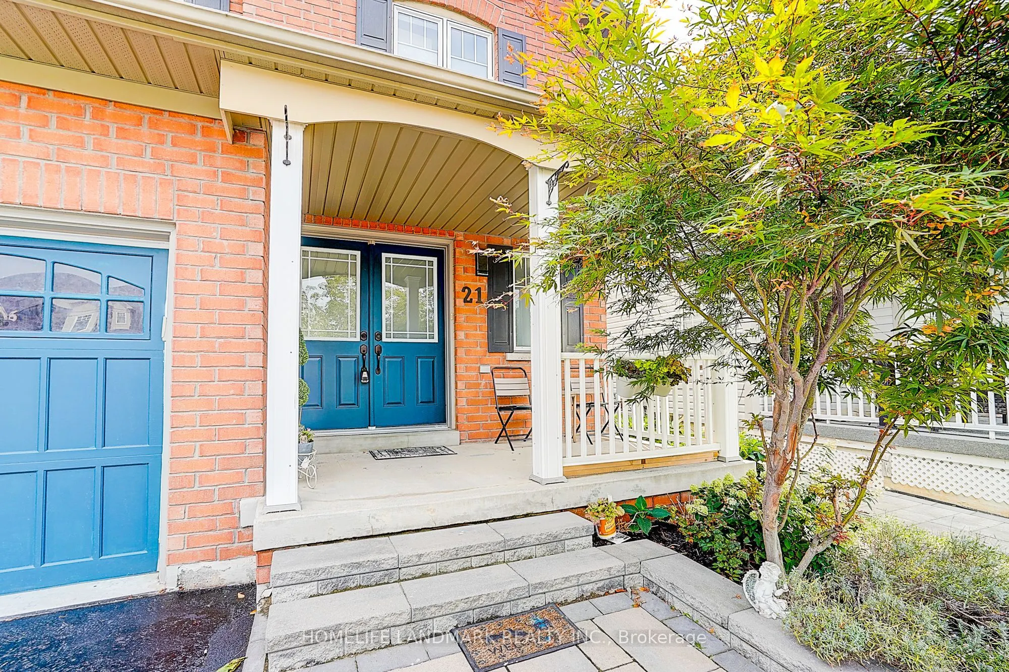 21 Donlevy Crescent