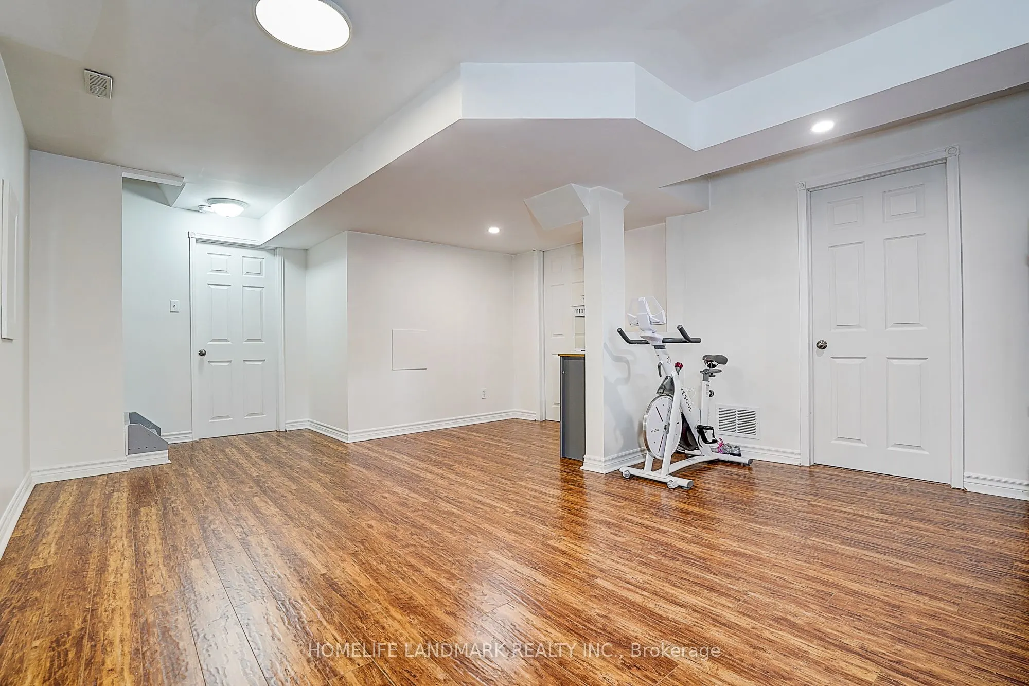 21 Donlevy Crescent