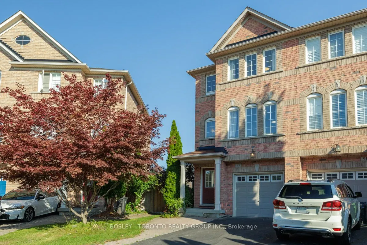 93 Wilkes Crescent