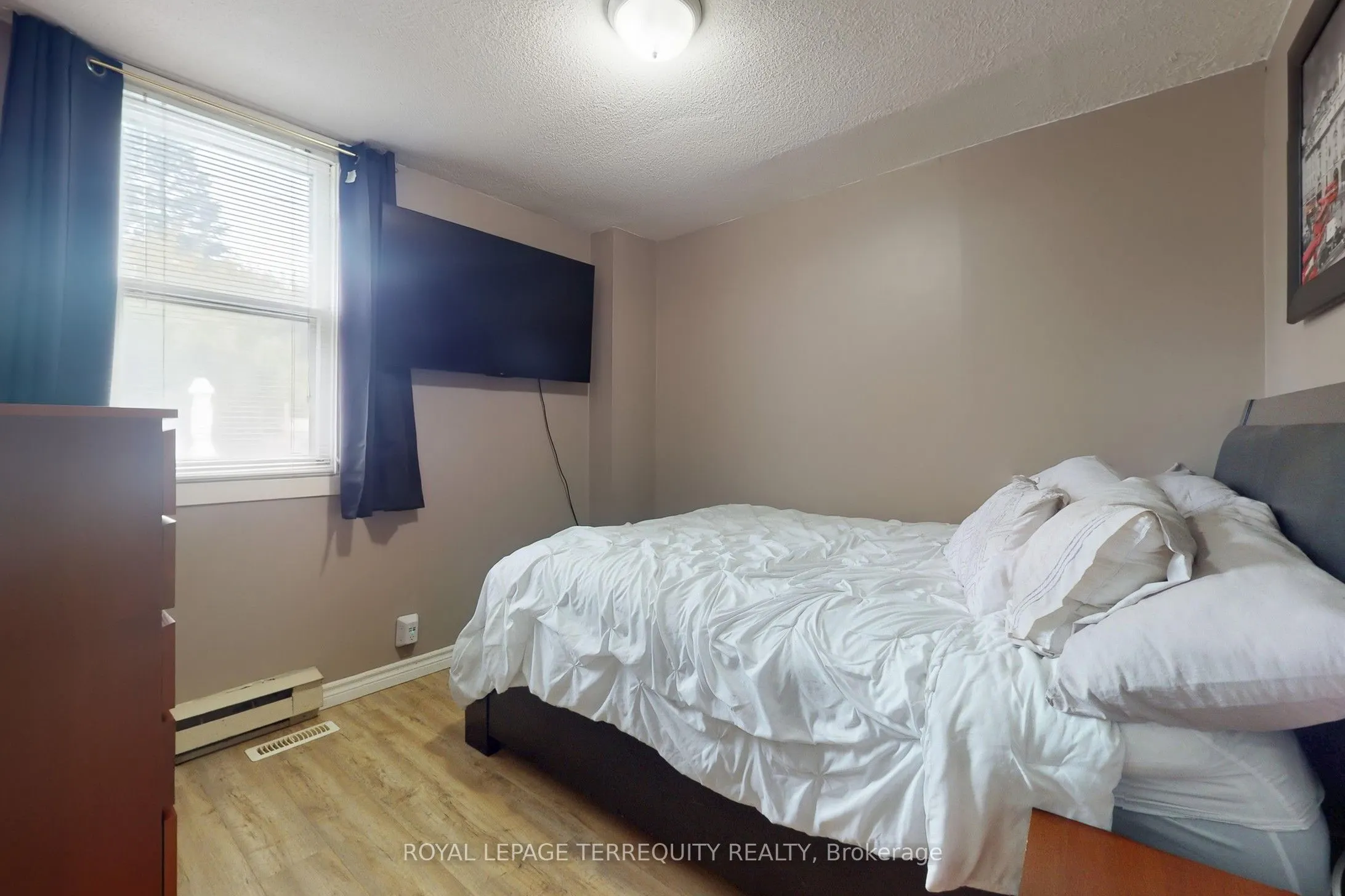 104 Park Road S
