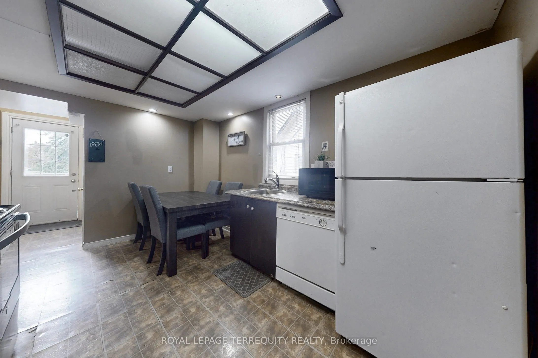 104 Park Road S