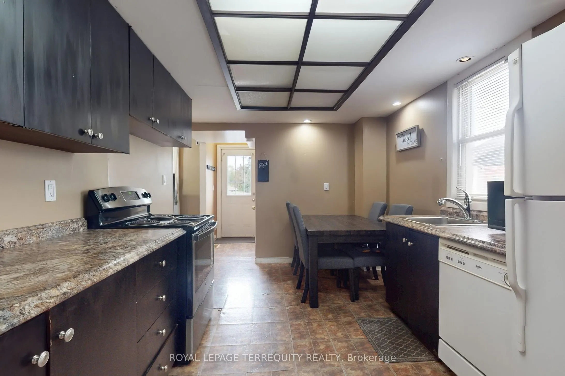104 Park Road S