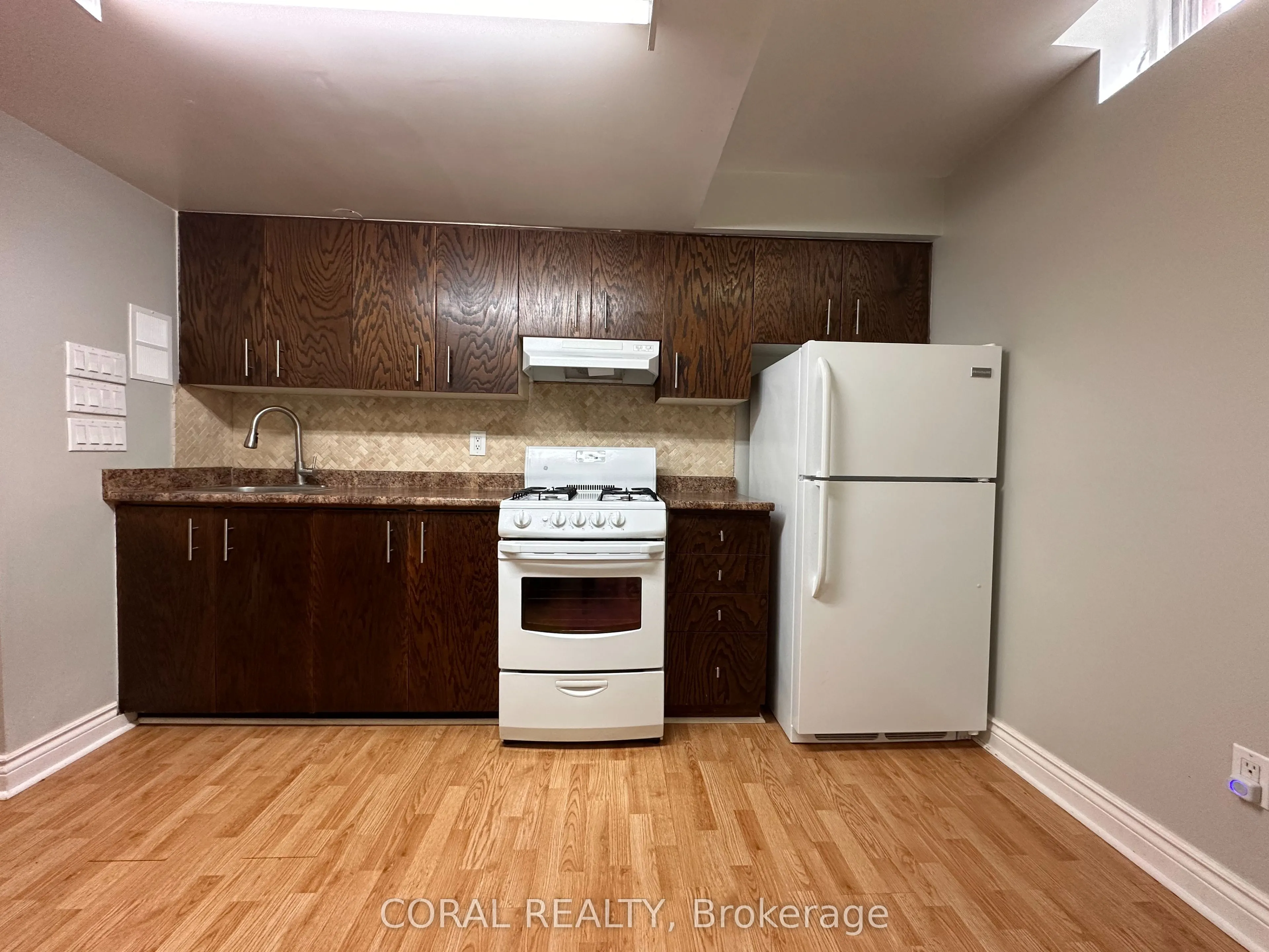 5296 Lawrence Avenue E, #Lower Only