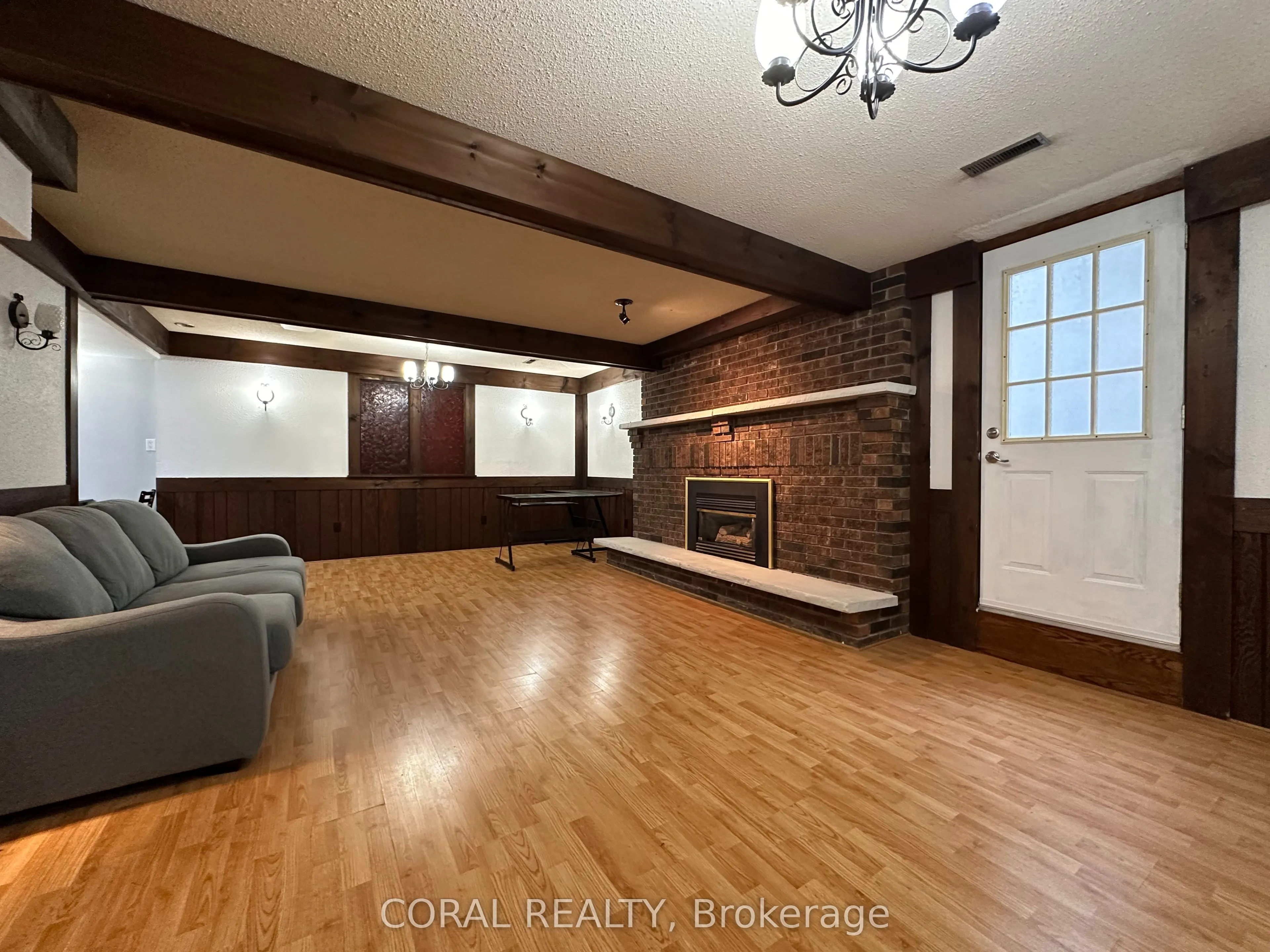 5296 Lawrence Avenue E, #Lower Only