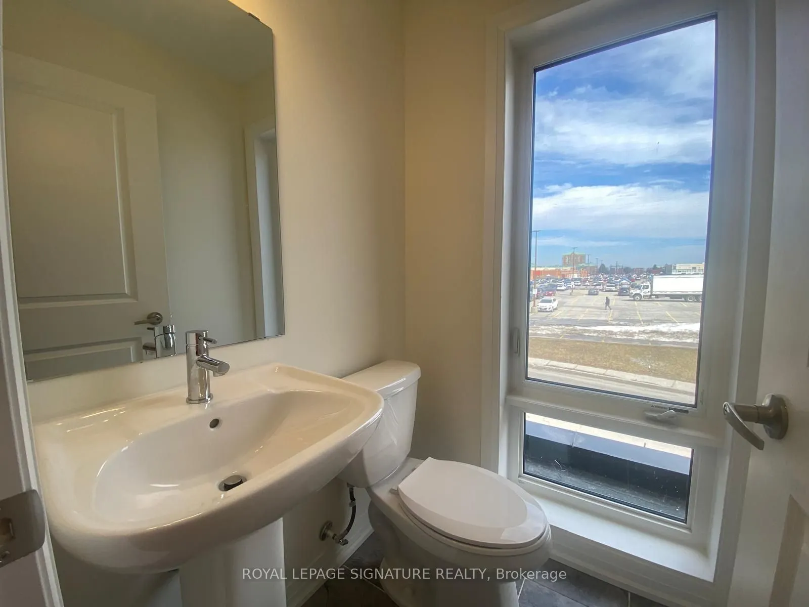 10 Liben Way, #23
