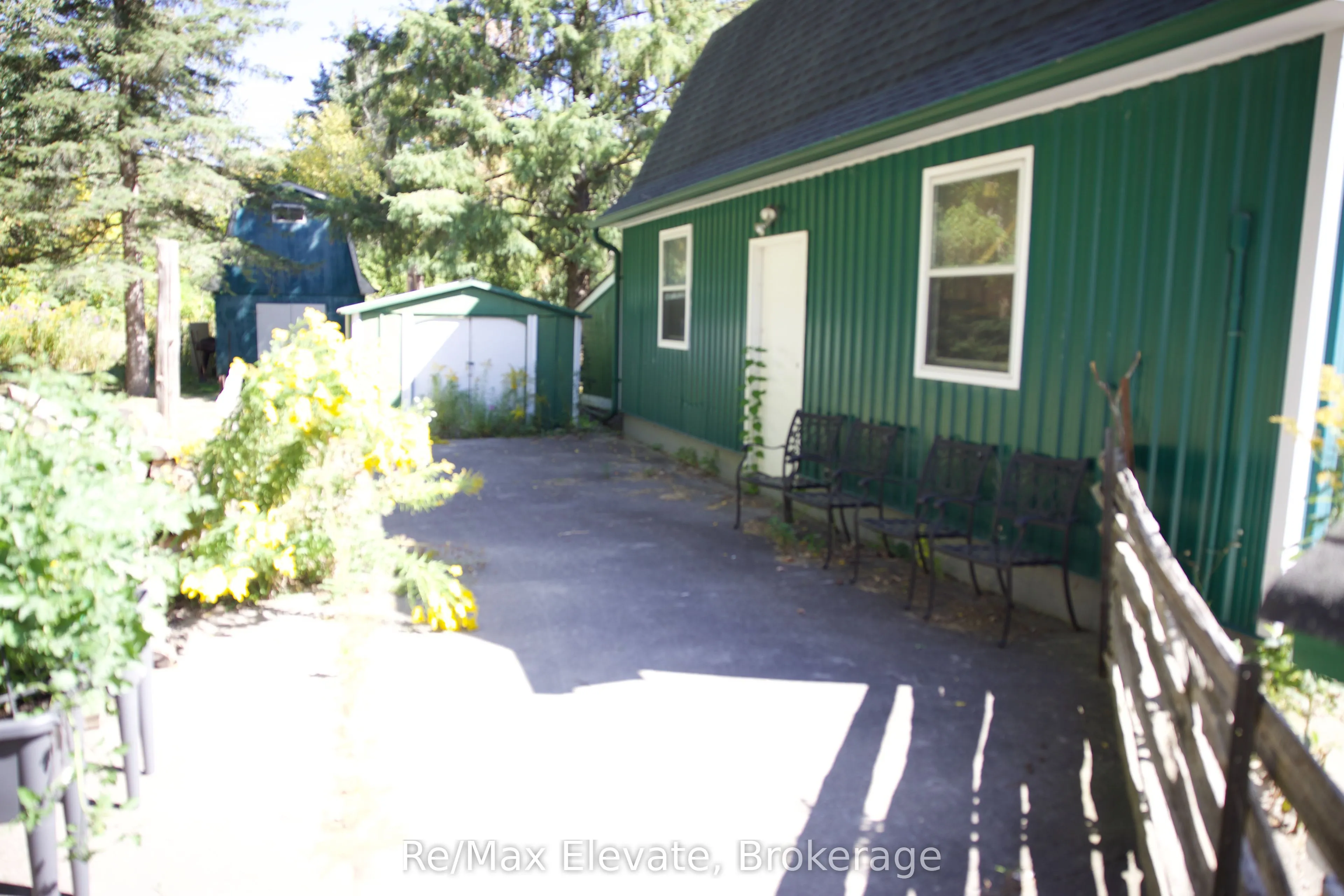 2545 Rundle Road