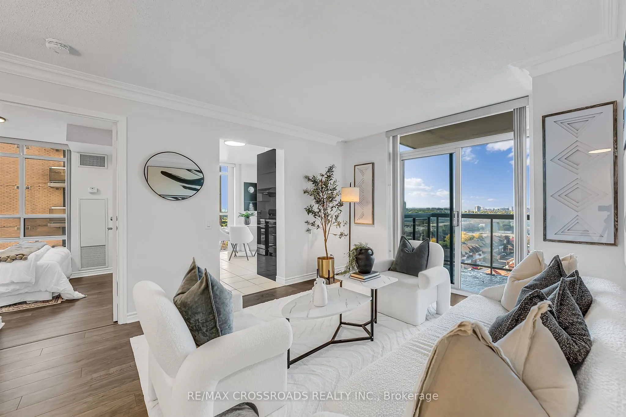 8 Mondeo Drive, #1307