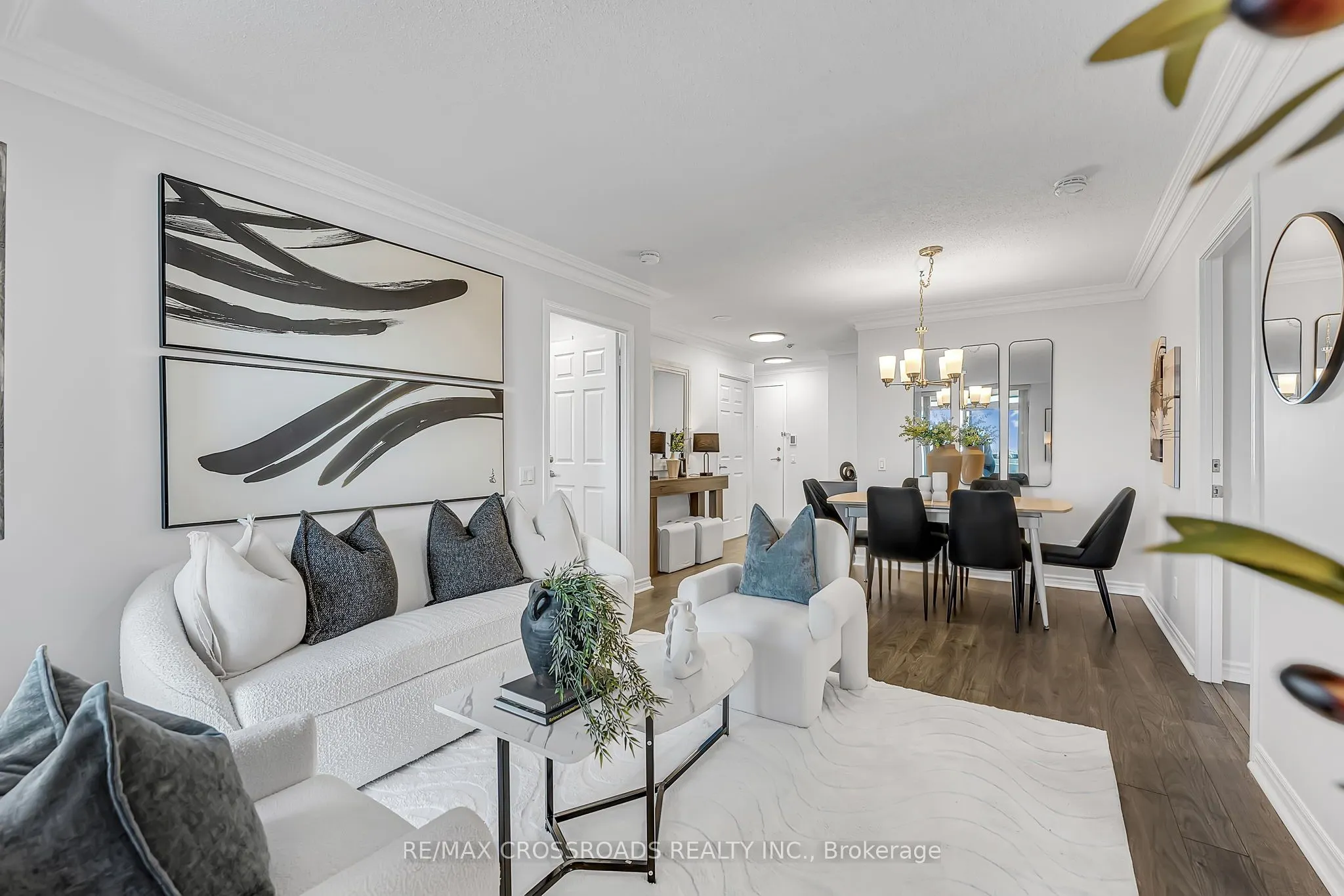 8 Mondeo Drive, #1307