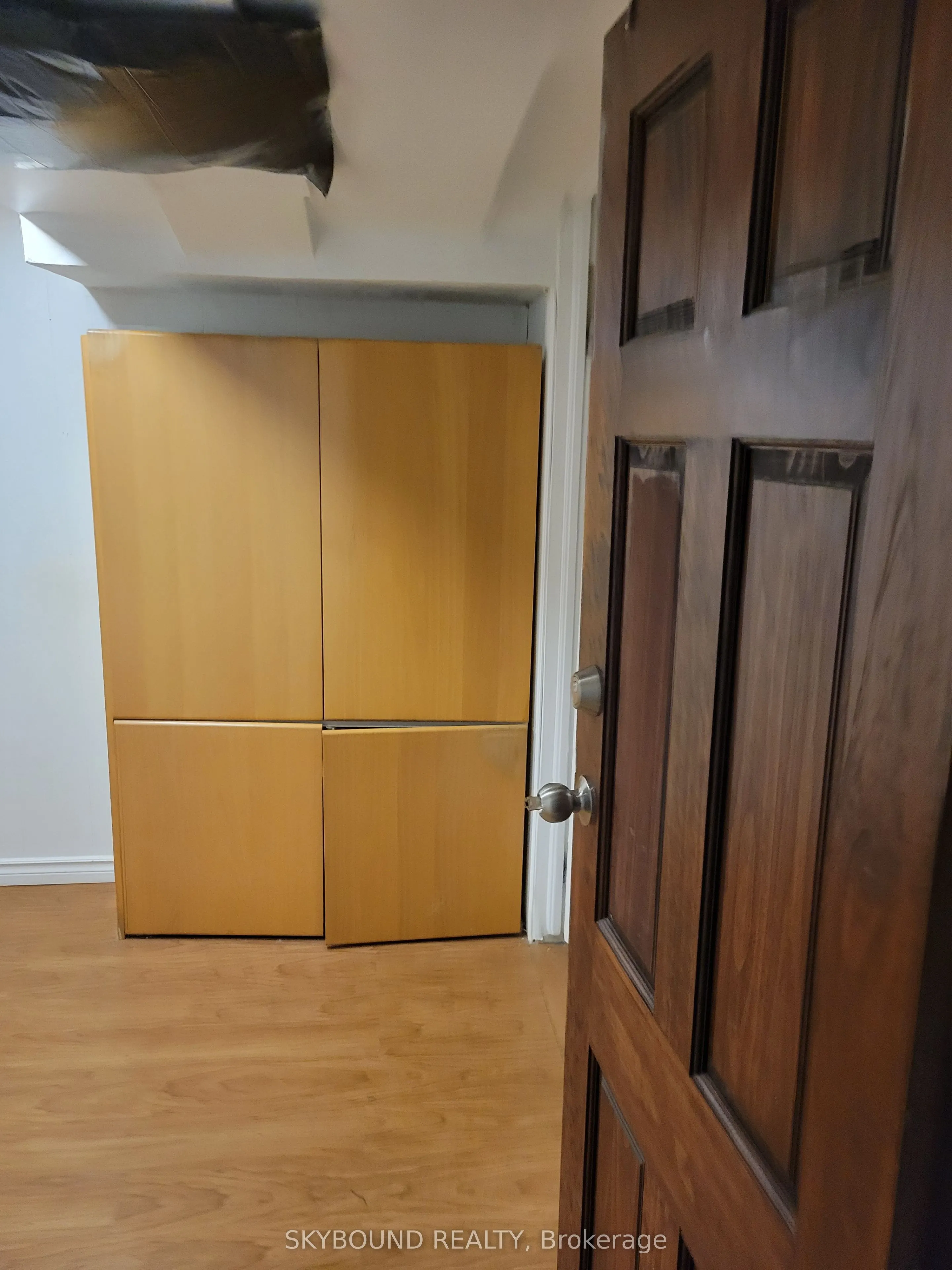 746 Coxwell Avenue, ##5