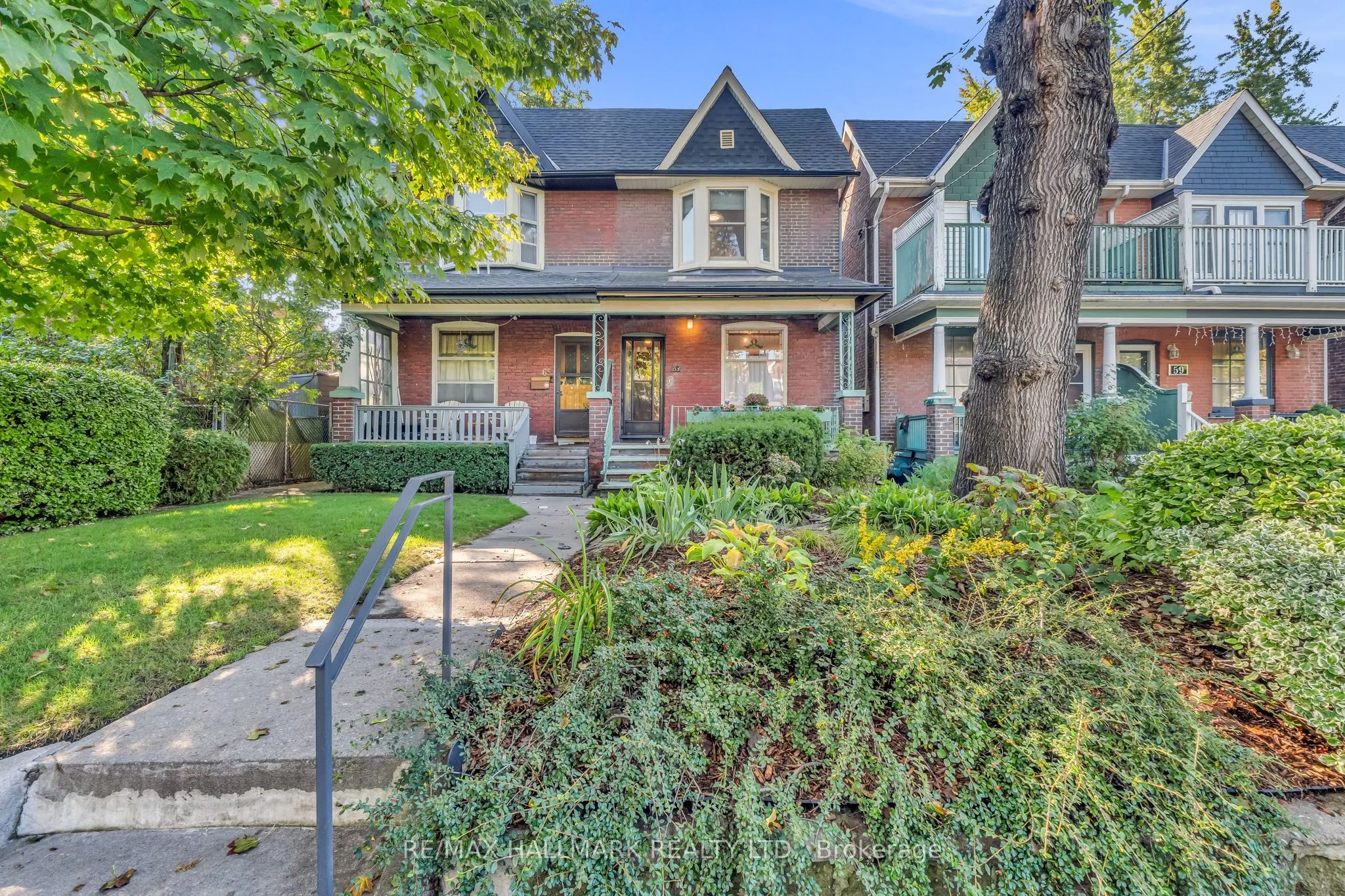 63 Eastmount Avenue
