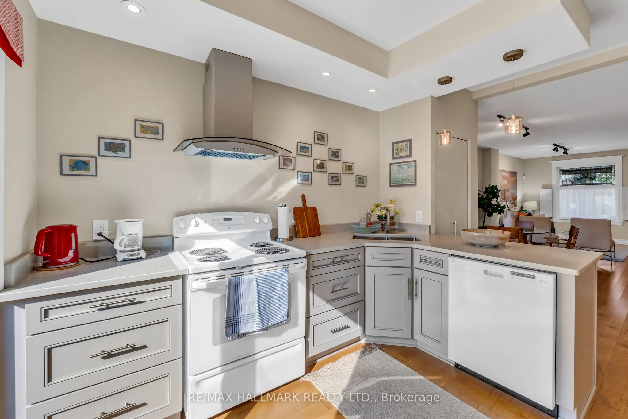 63 Eastmount Avenue
