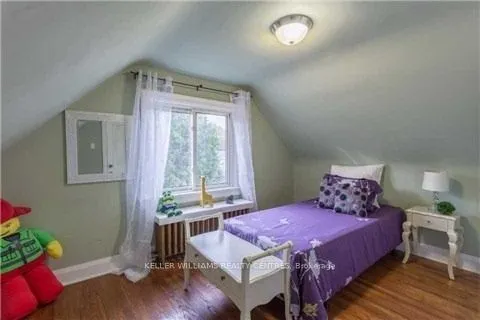 190 Holborne Avenue, #Main
