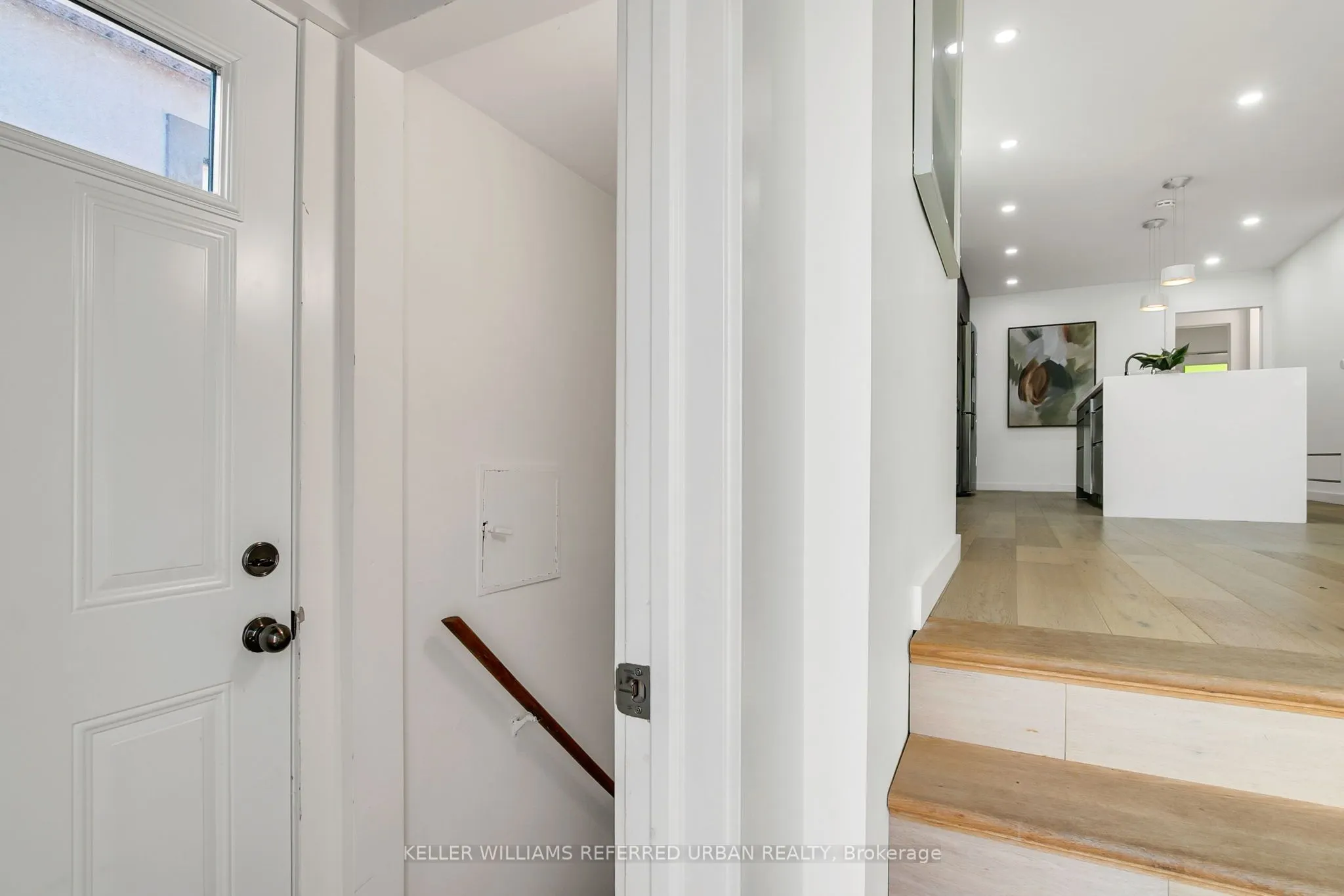 106 Leyton Avenue