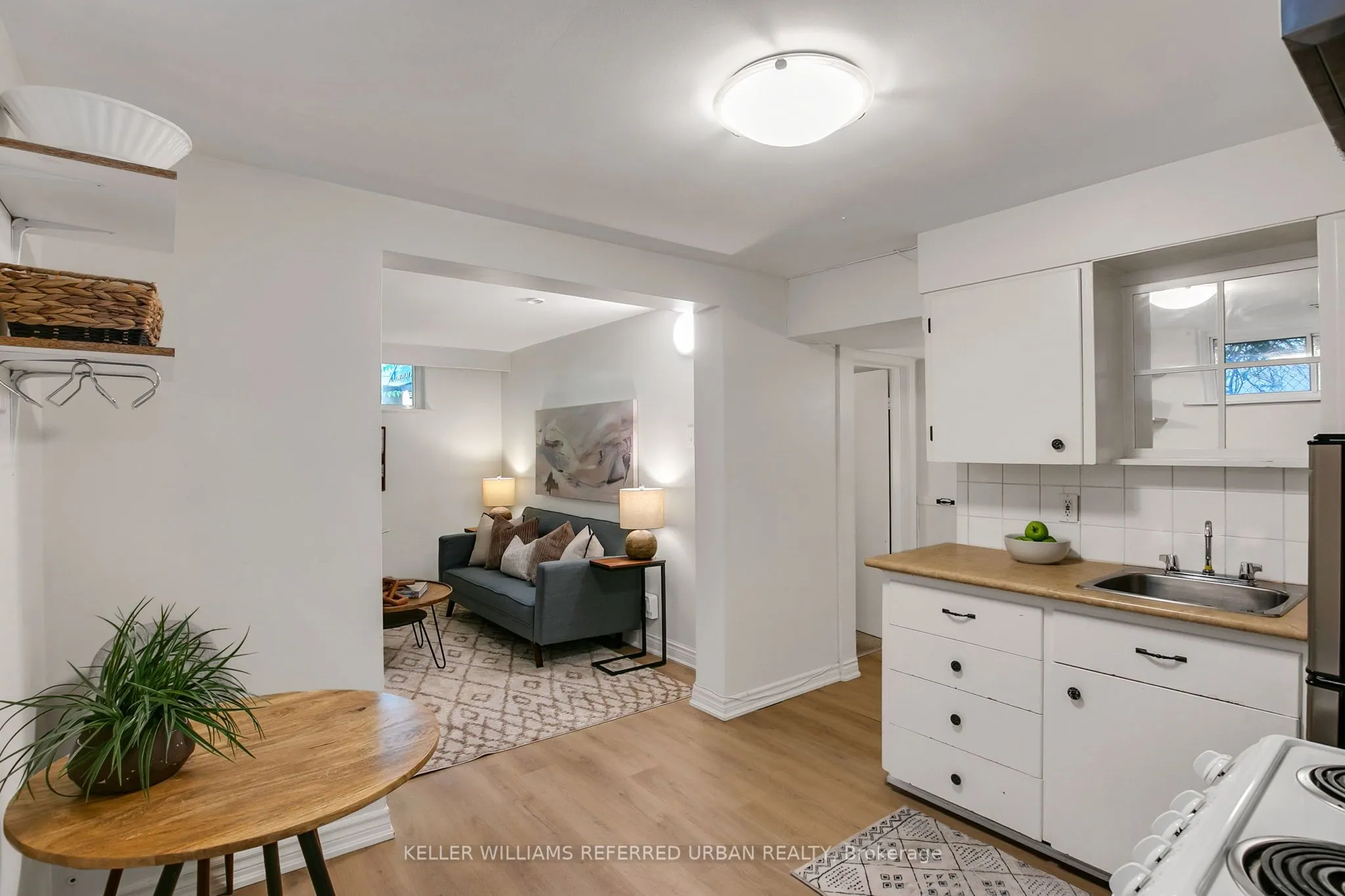 106 Leyton Avenue