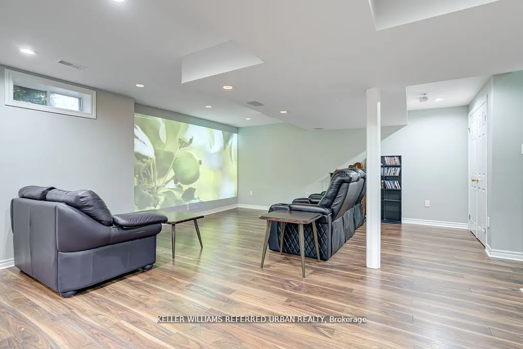 2 Thistledown Crescent