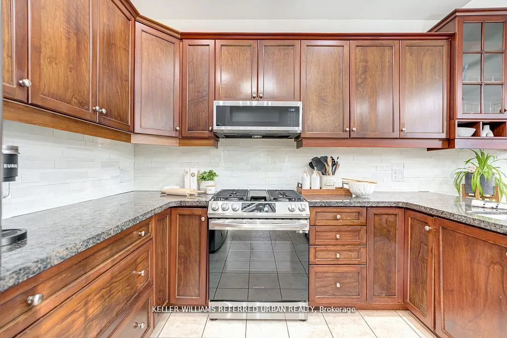 2 Thistledown Crescent