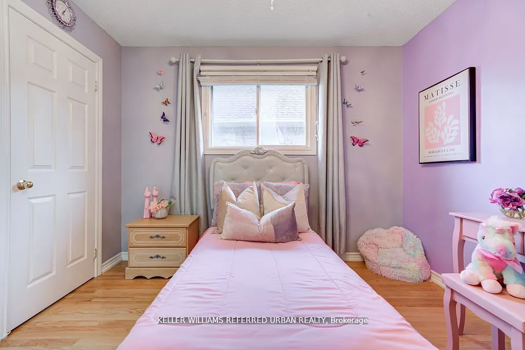 2 Thistledown Crescent