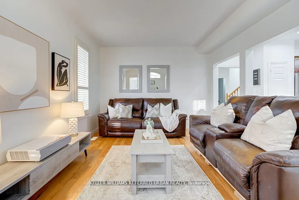 2 Thistledown Crescent