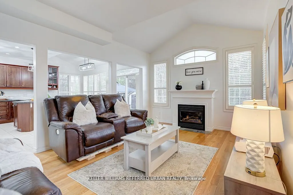 2 Thistledown Crescent