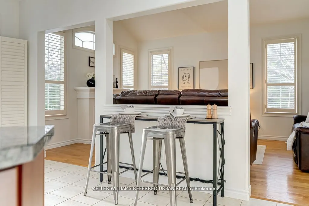 2 Thistledown Crescent