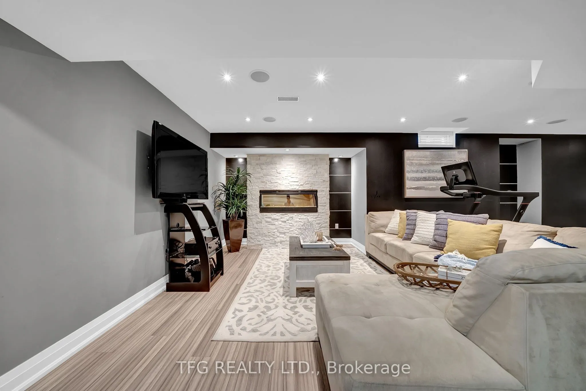 1007 Coldstream Drive