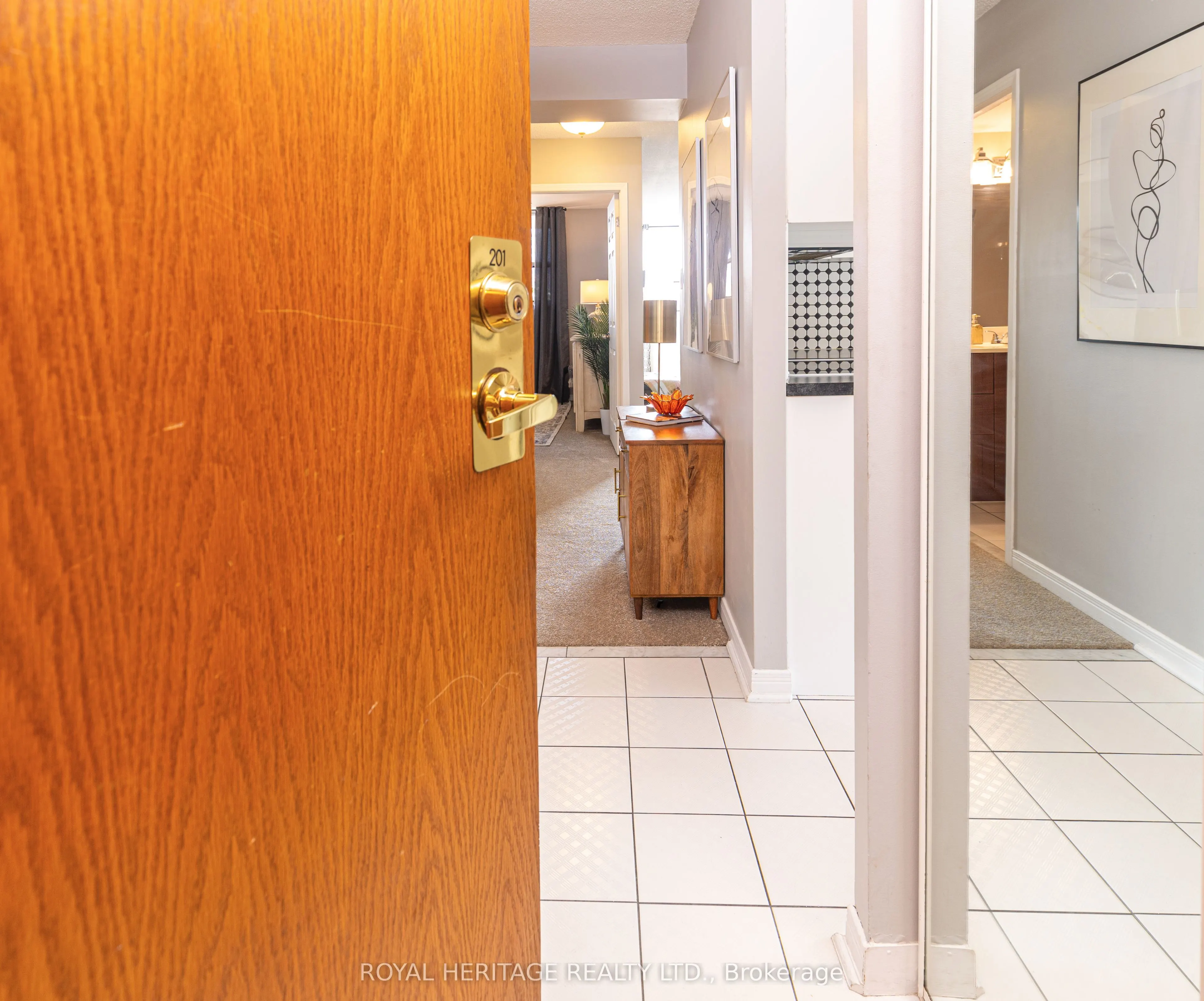 80 Athol Street, #201