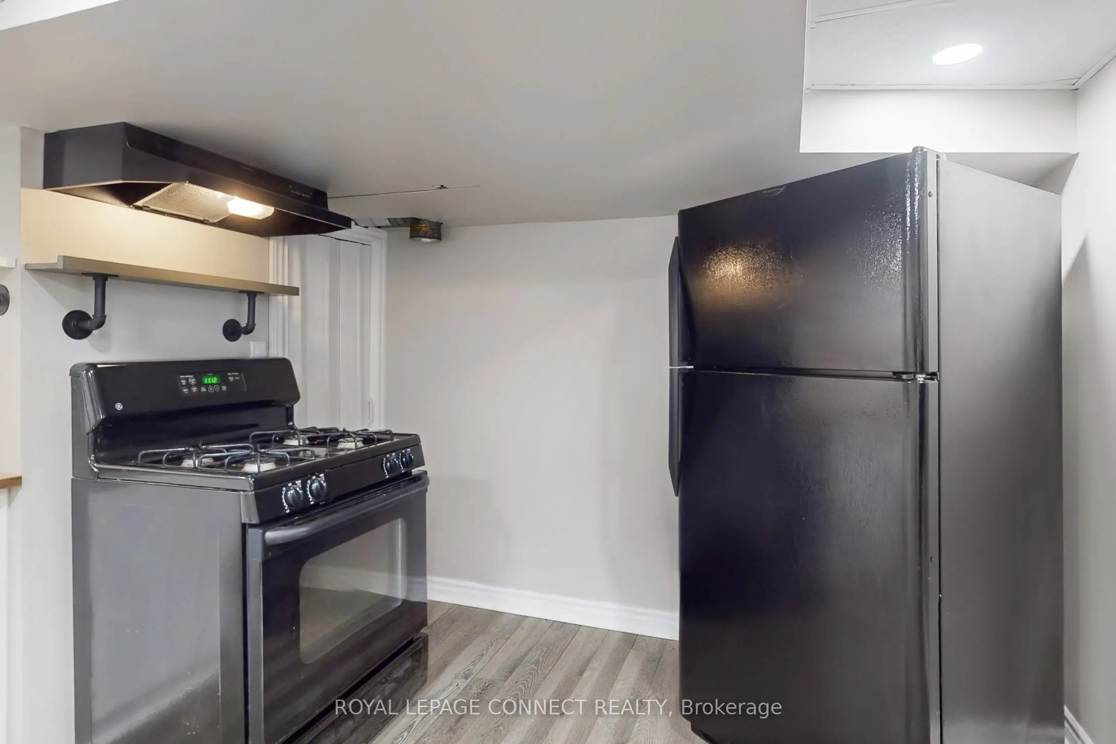 326 Rosedale Drive W, #Bsmt