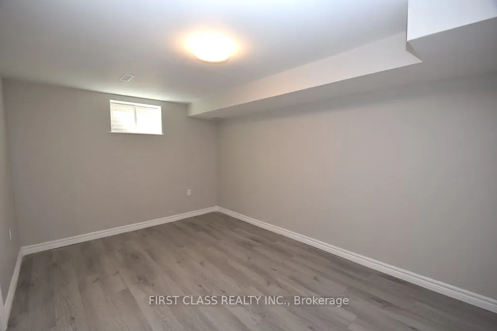 58 Bradstone Square