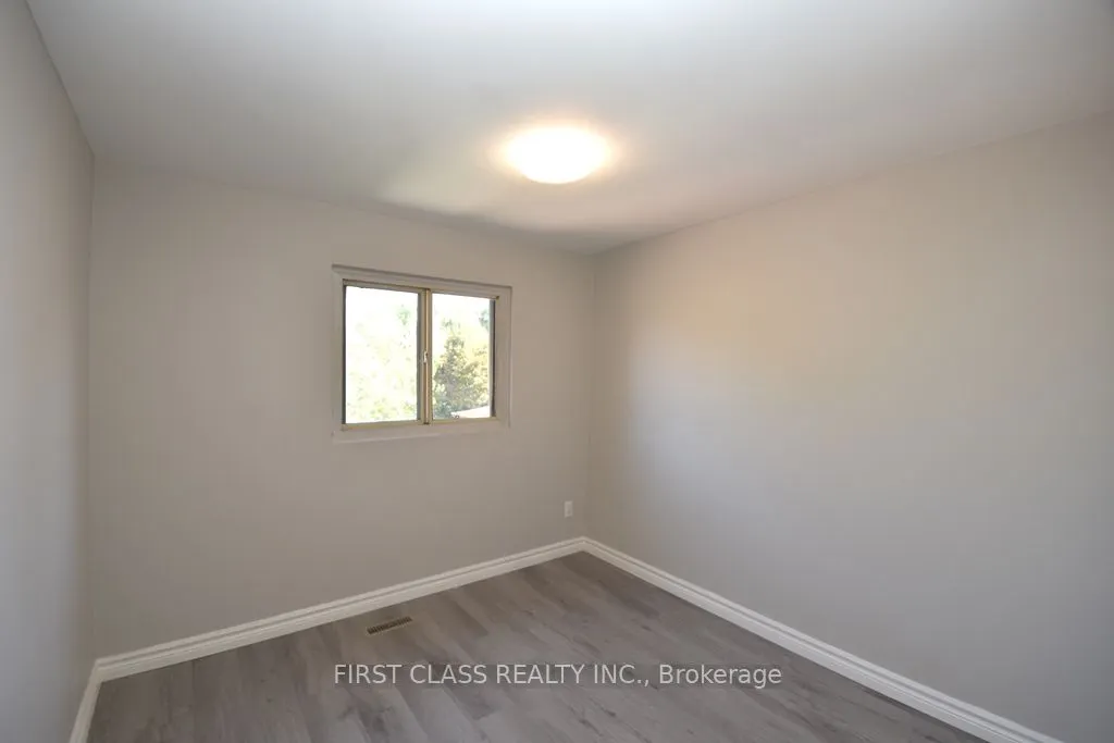 58 Bradstone Square