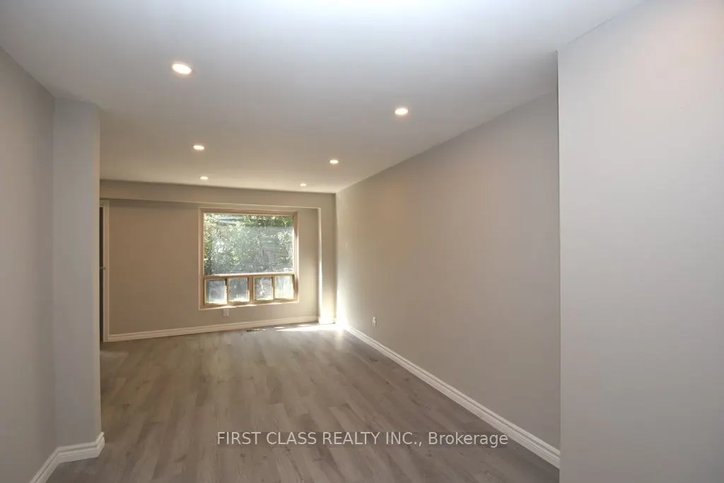 58 Bradstone Square