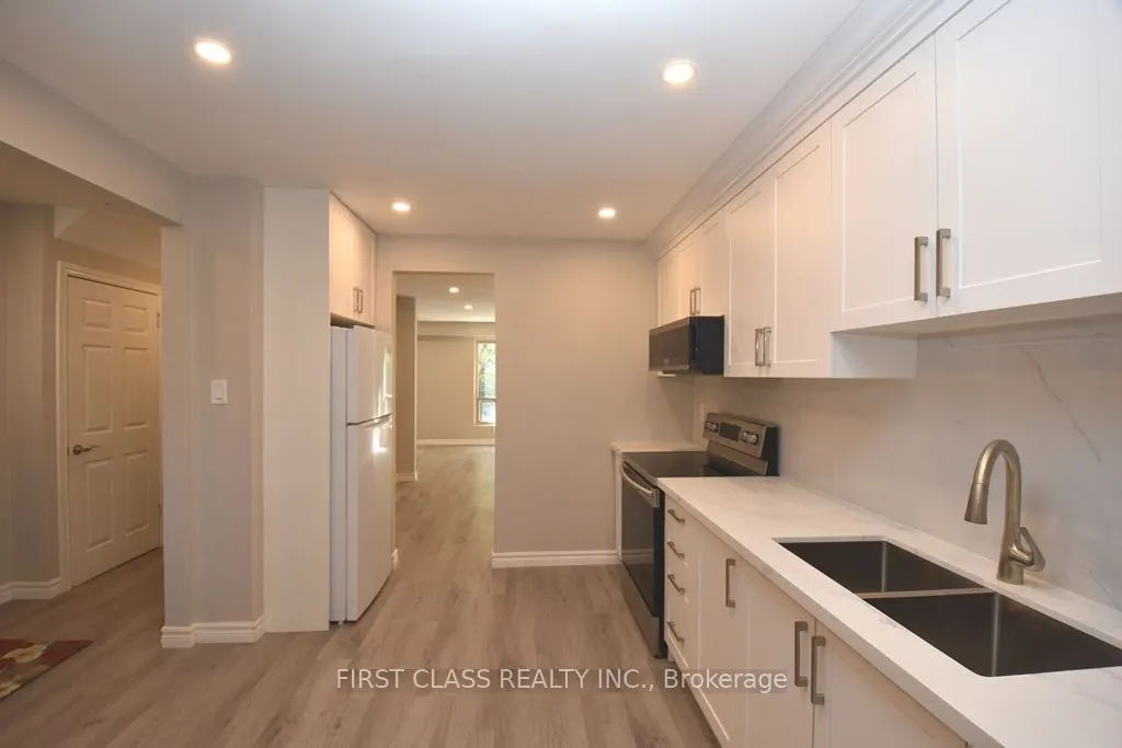 58 Bradstone Square