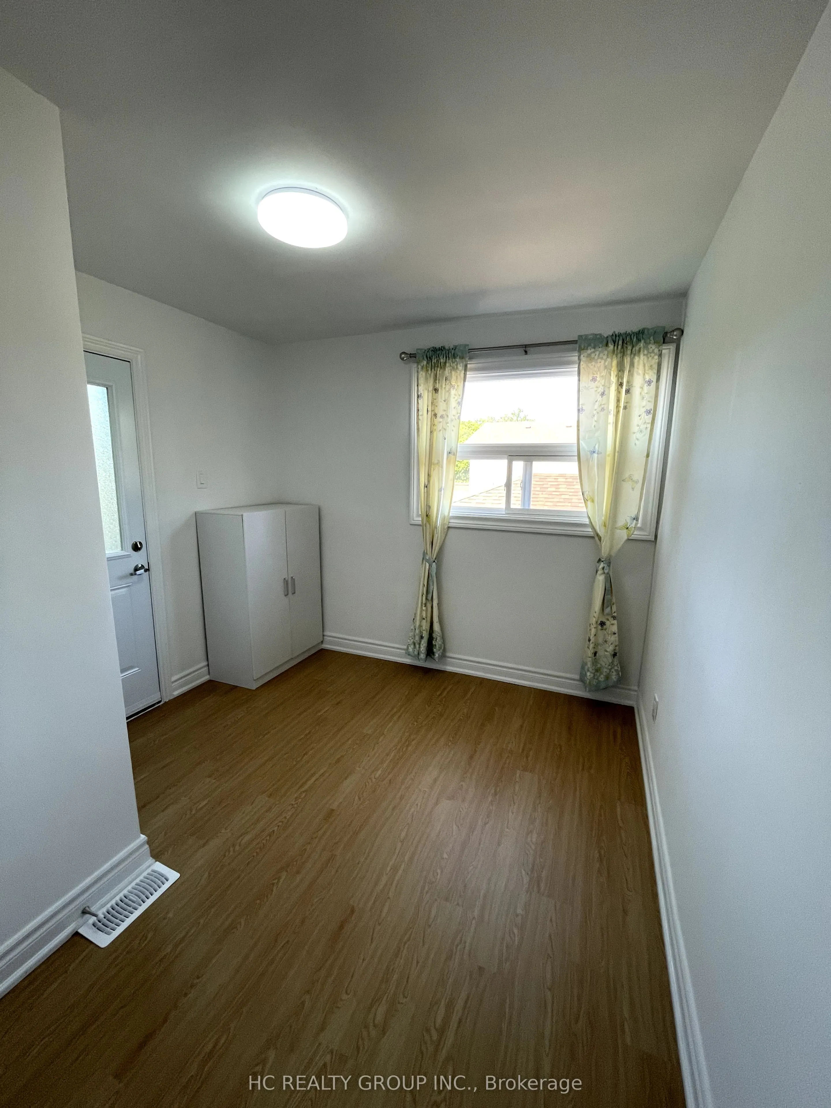 48 Torrens Avenue, #Upper