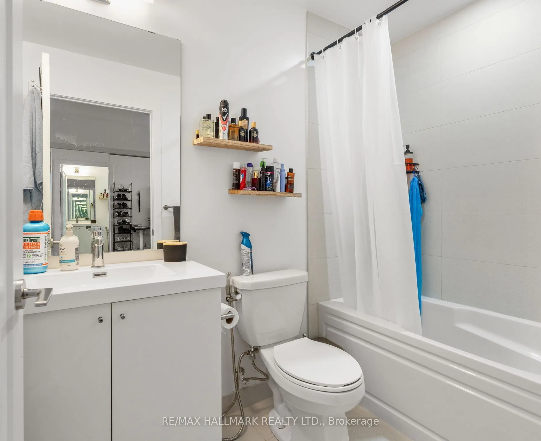2545 Simcoe Street, #PH20