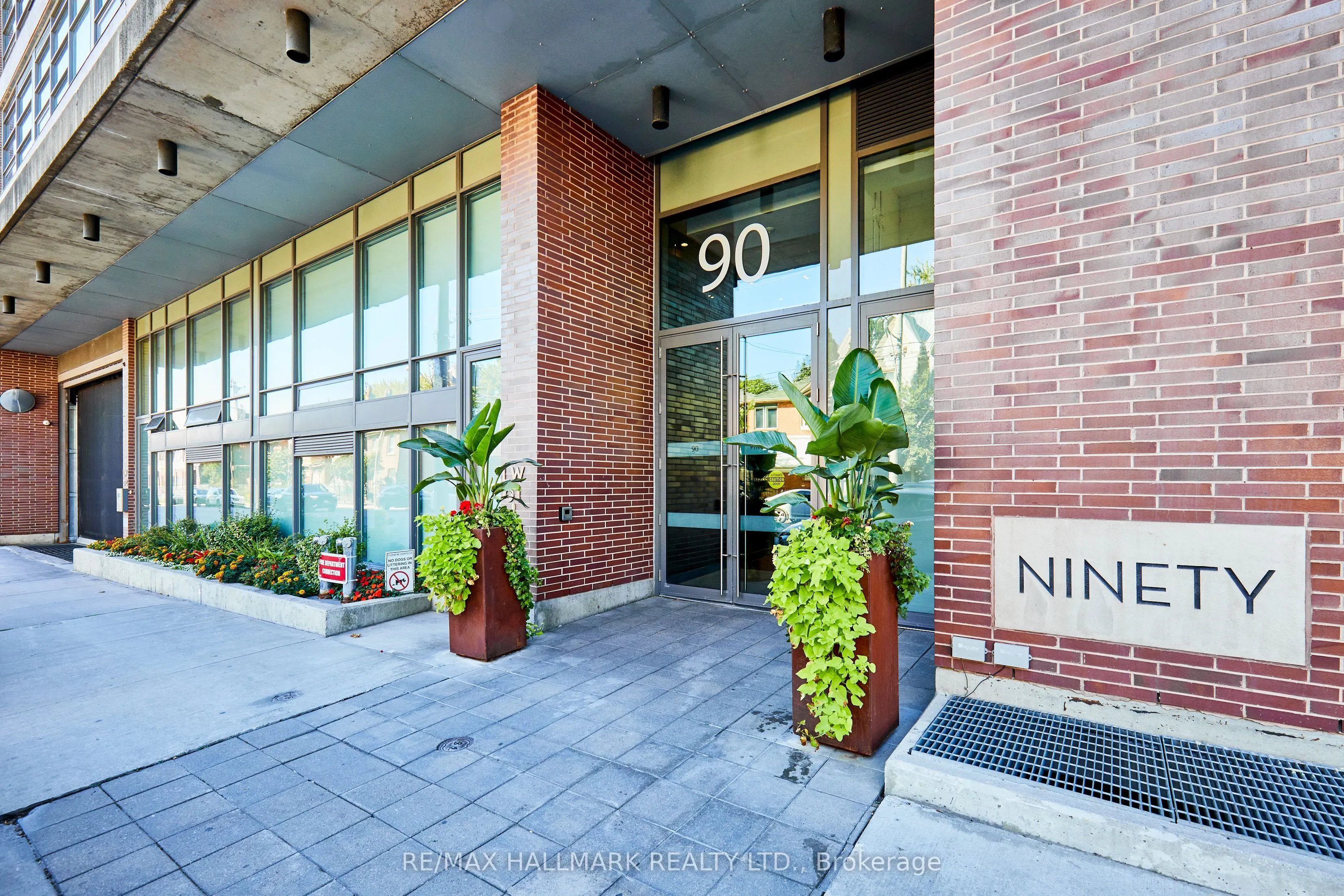 90 Broadview Avenue, #211