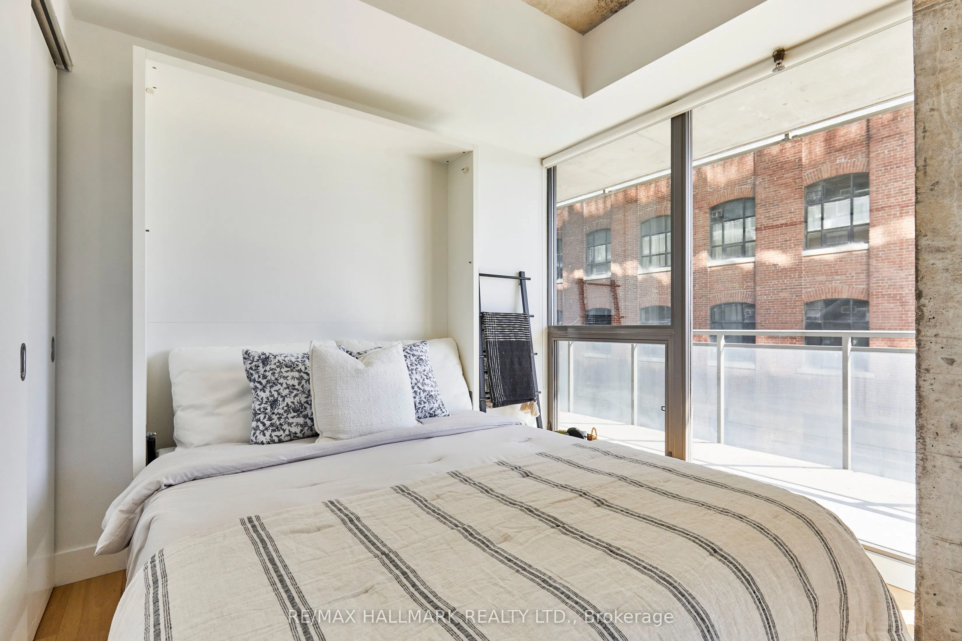90 Broadview Avenue, #211
