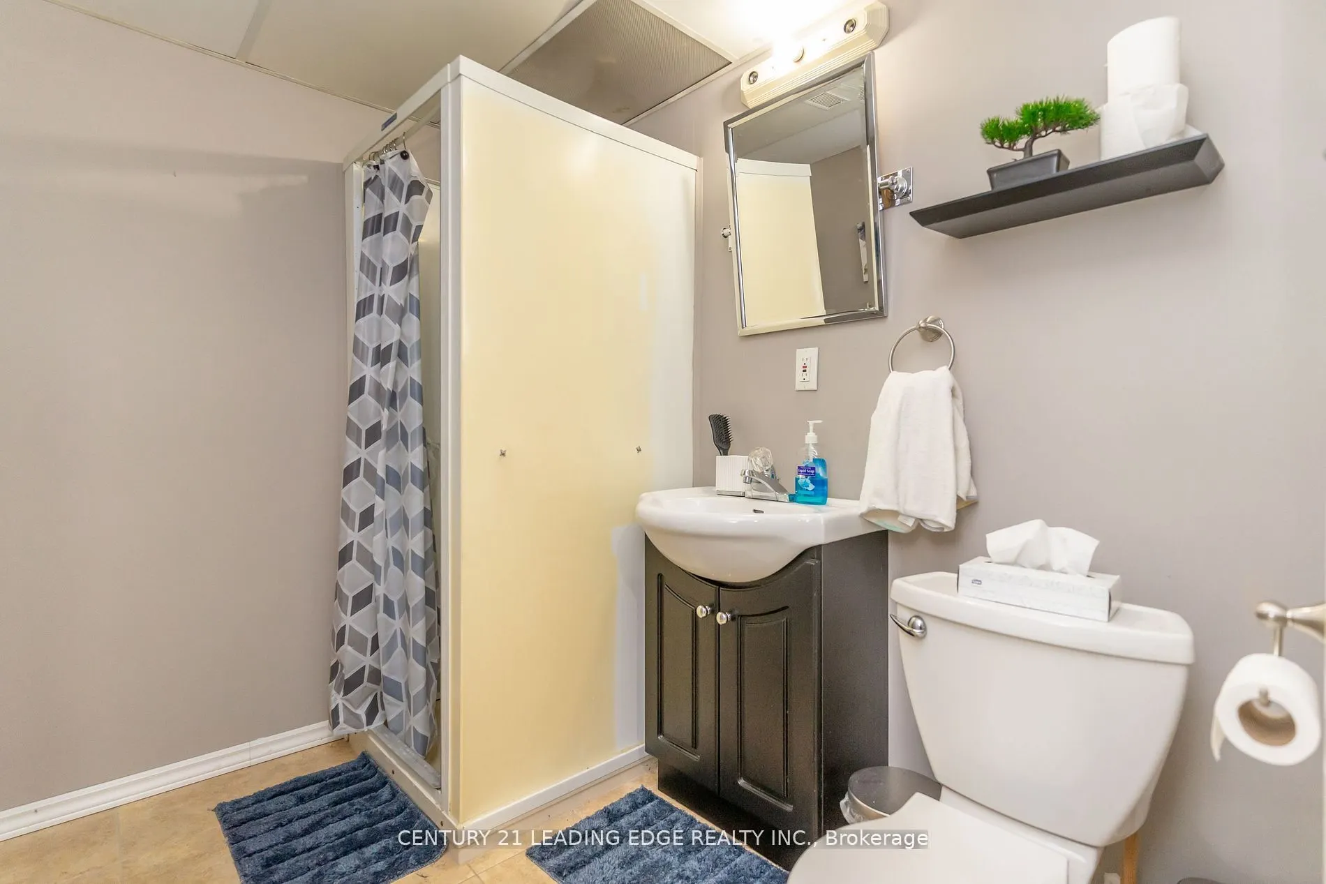 505 Lancelot Crescent