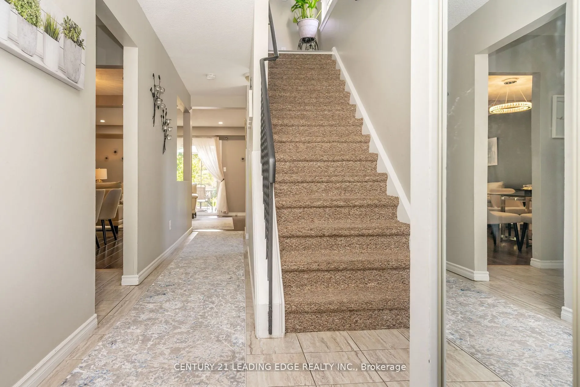 505 Lancelot Crescent