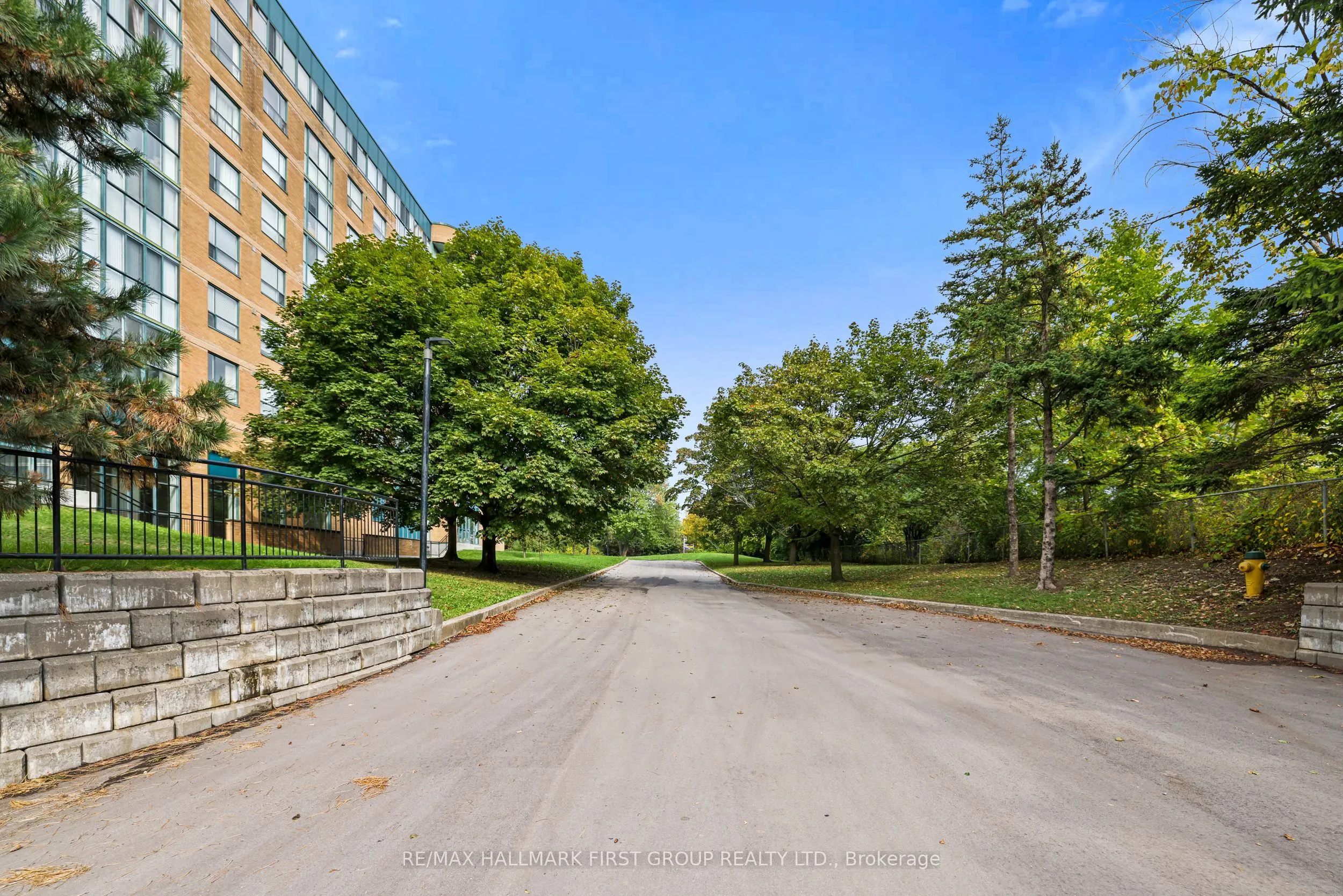 1665 Pickering Parkway, #610
